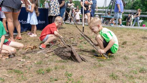 digging