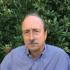 headshot photo of Andrew Magee