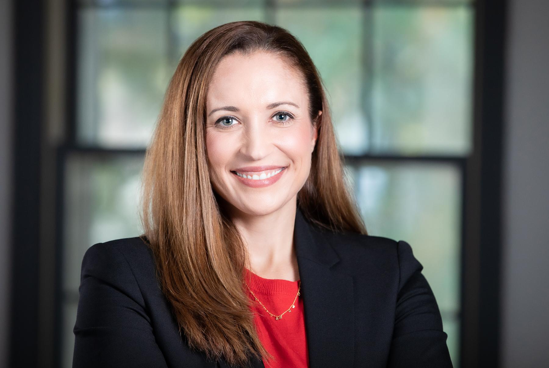 headshot photo of Shelly Shaw